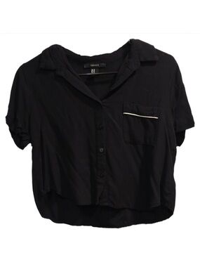 Forever 21 Black Button-Down Crop Shirt size Medium